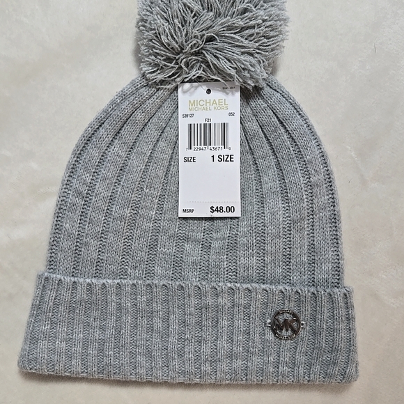 Michael Kors knit hat - Picture 1 of 3